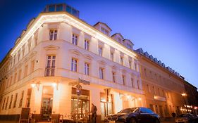 Hotel Bett und Buch